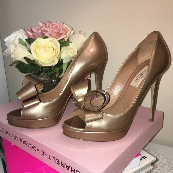 Valentino - Picture 5 of 7